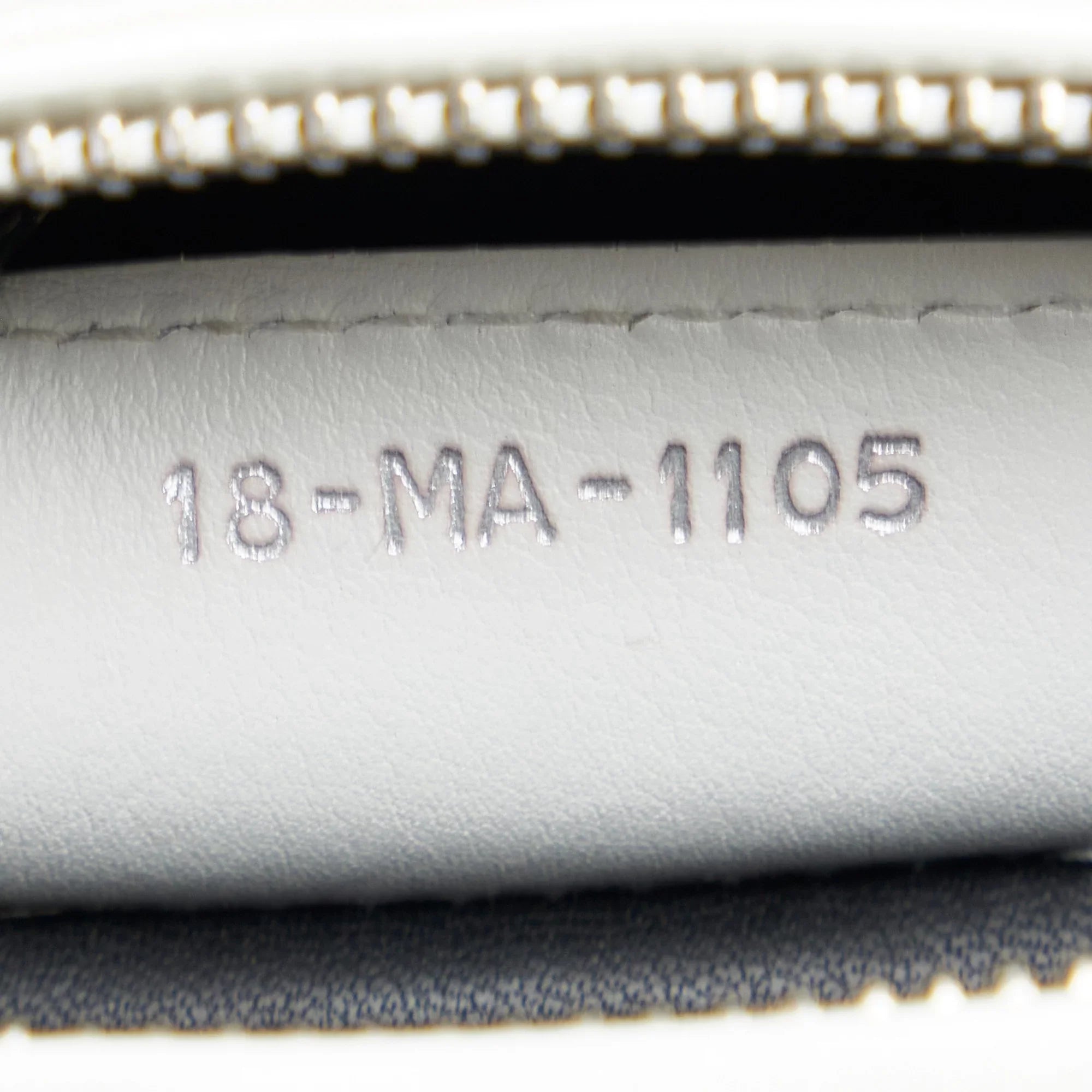 Pre-Owned Authenticated Medium Lambskin Paradise Lady Dior Leather White Satchel Unisex (Good)