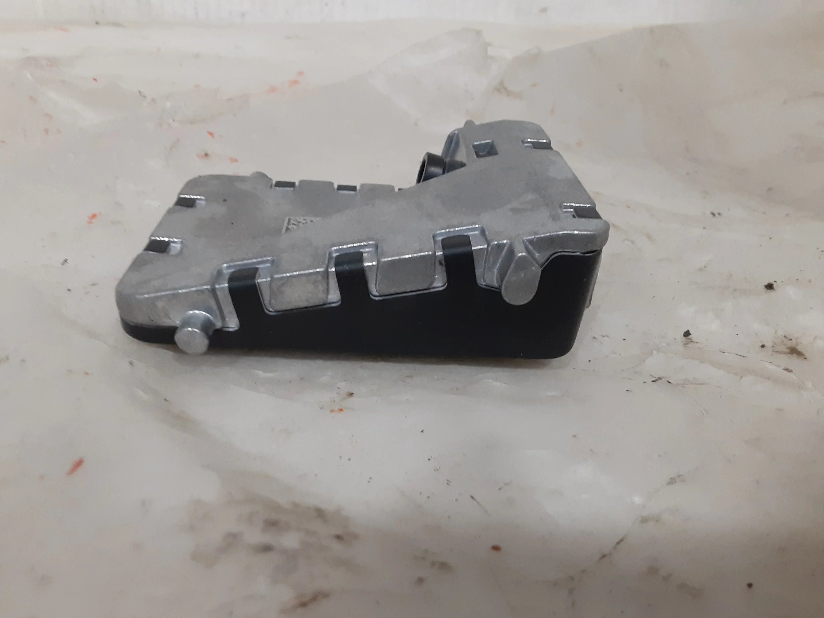 Pre-Owned 18-19 Toyota Camry Windshield Front View lane Departure Camera 8646C-06010  (Good)