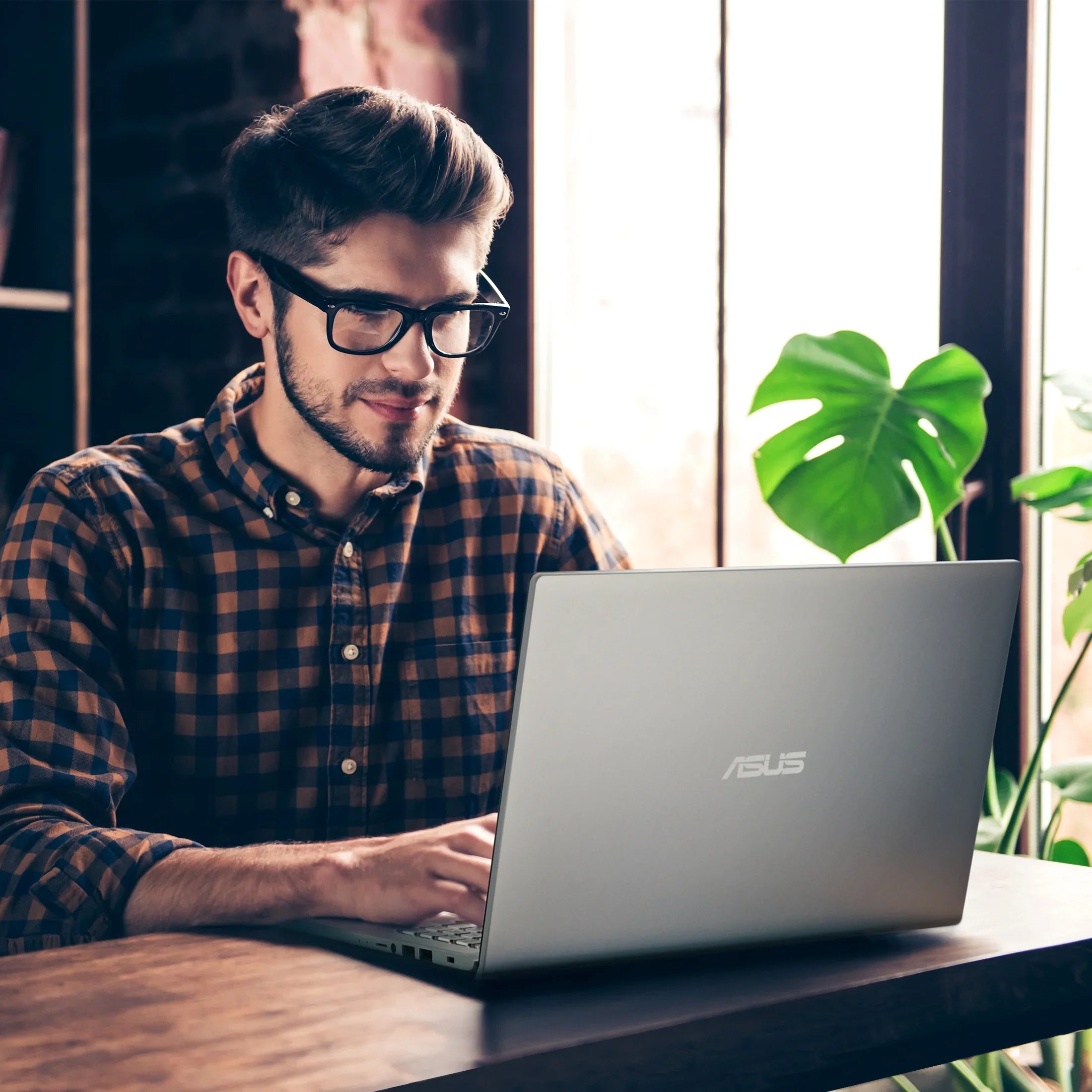 Restored  Vivobook 15.6”  Touch  Laptop, Intel Core i5-1135G7, 8GB, 512GB, Win 11 Home, F515EA-WH52 (Refurbished)