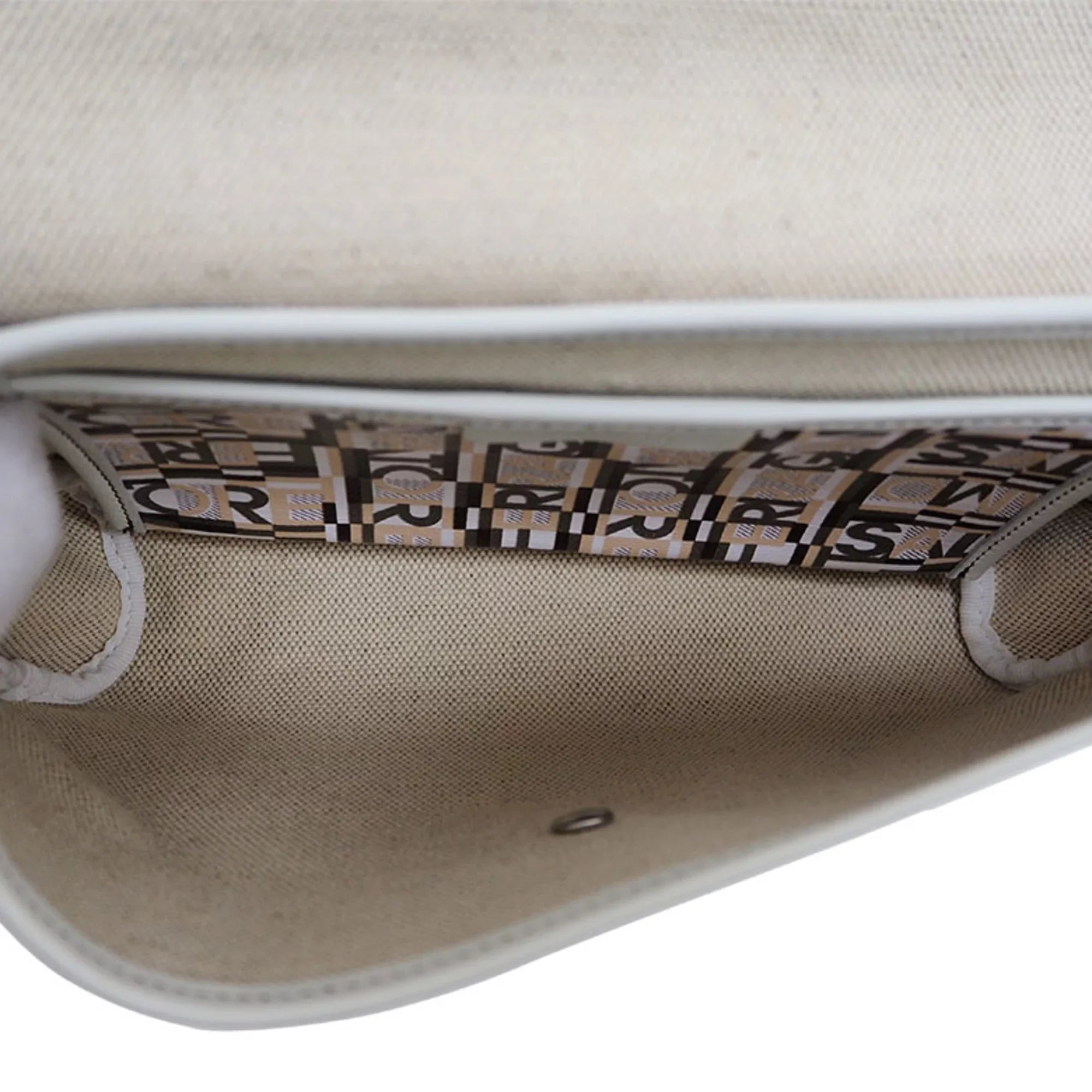 Pre-Owned Salvatore Ferragamo ,Leather Shoulder Bag Beige (Good)