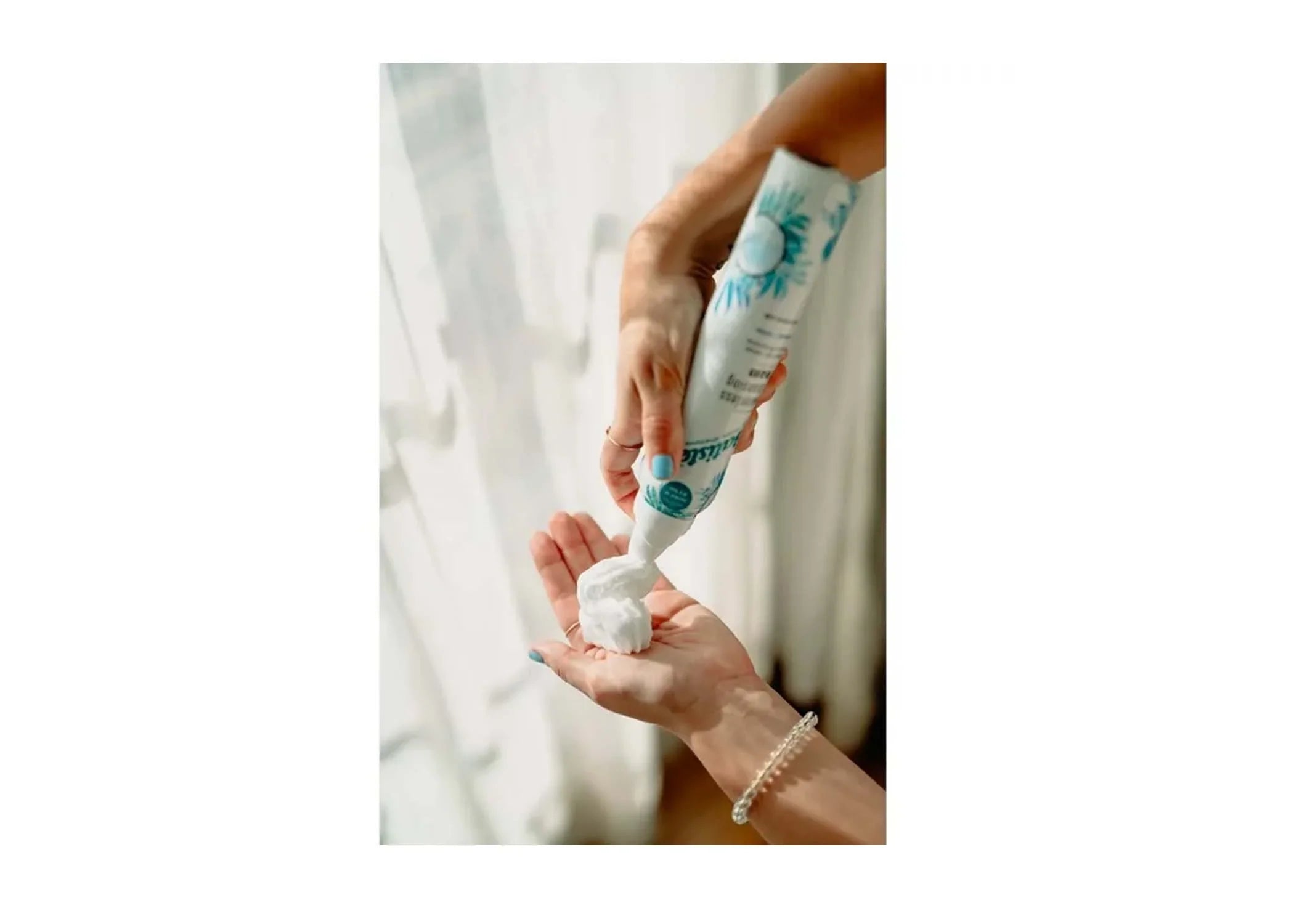 Batiste Waterless Cleansing Foam Cleanse + Shine with Coconut Milk, 3.6  (Pack Of 6)