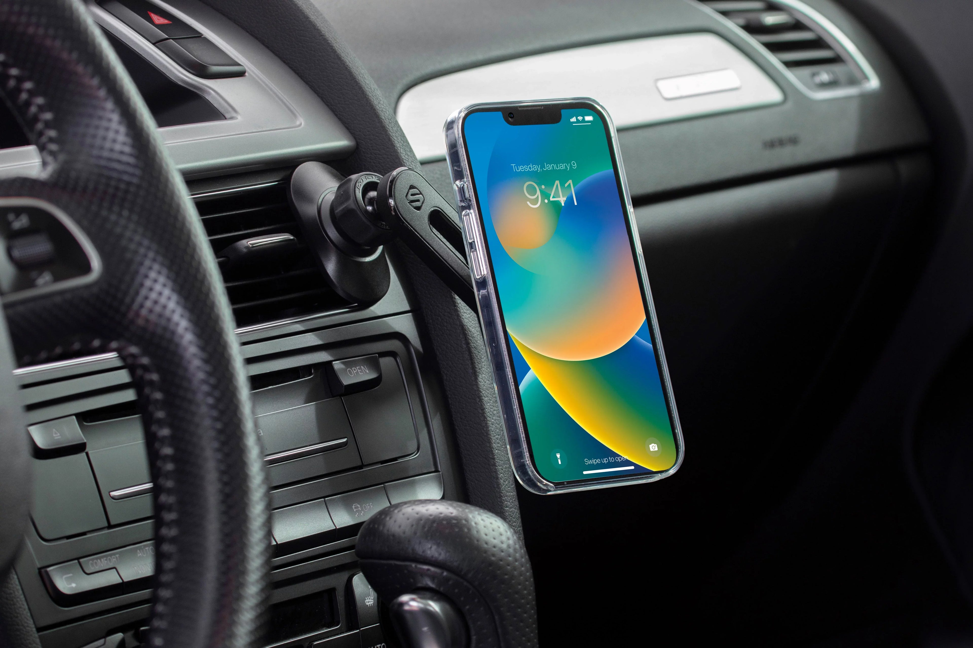 Scosche  MagicMount Pro  4in1 Magnetic Dash/Windshield/Vent Mount Comp w/ iPhone 15/14/13