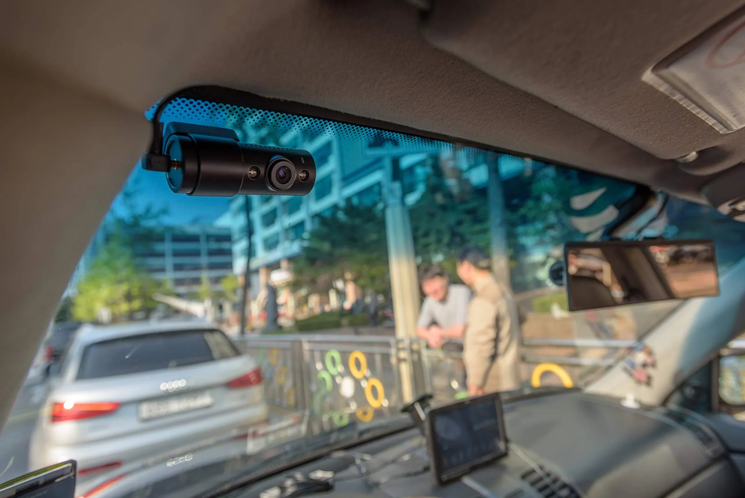 BlackVue DR590X-2CH  with 32GB microSD Card | Full  Wi-Fi Dashcam | Interior Infrared () Rear Camera | Taxi Dashcam