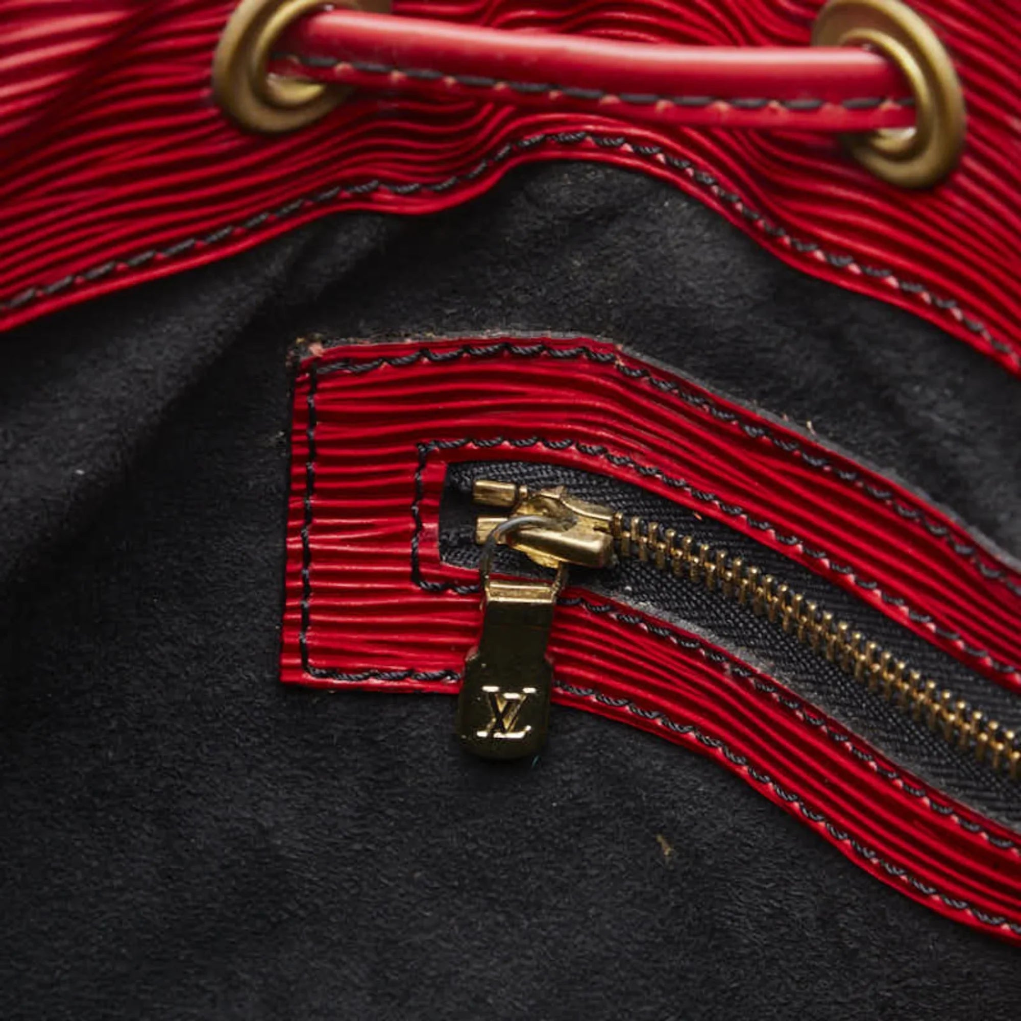 Pre-Owned Louis Vuitton Epi Petit Noe One Shoulder Bag Handbag M44107 Castilian Red Leather Ladies   (Good)