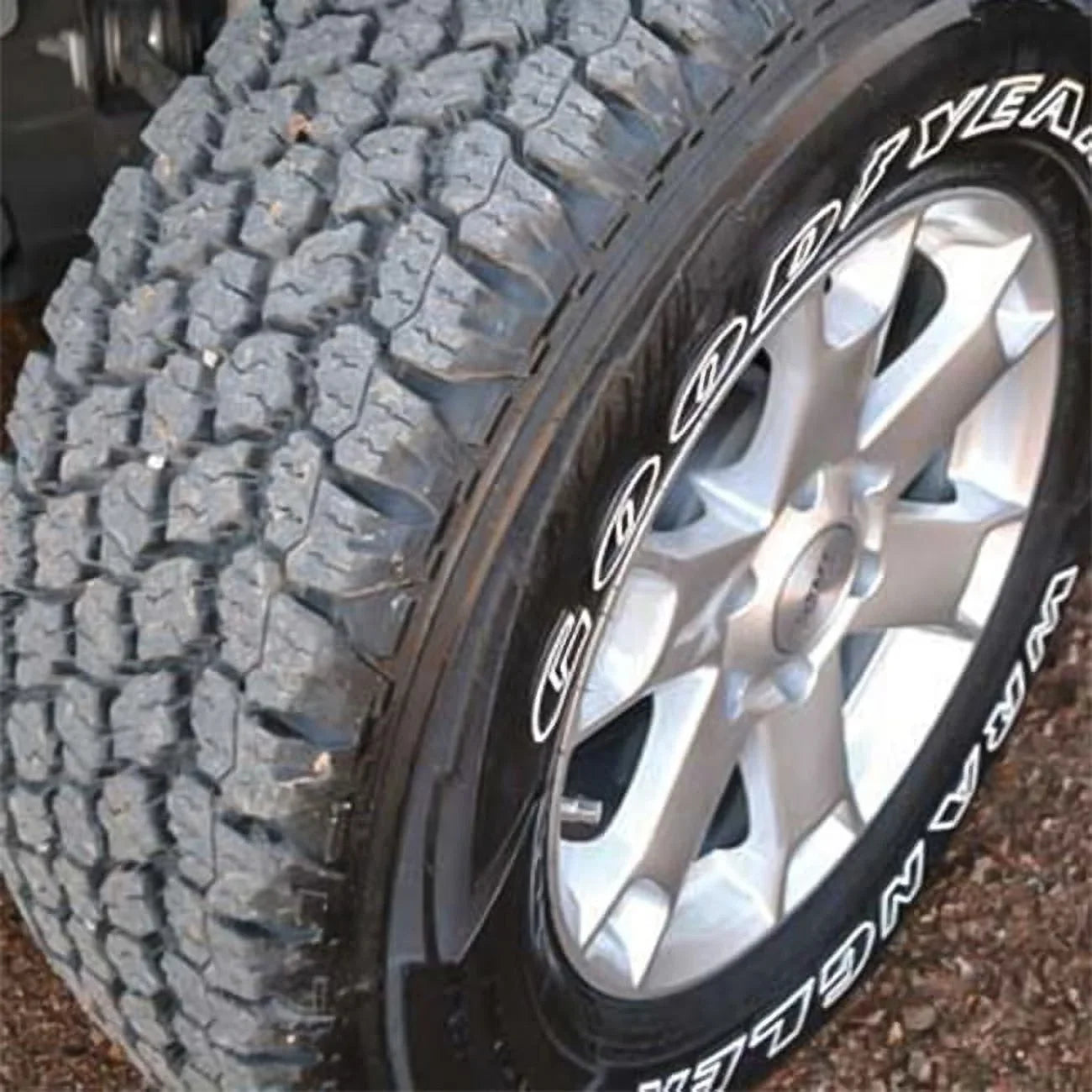 Goodyear Wrangler All-Terrain Adventure with Kevlar All Terrain 275/65R18 116T Light Truck Tire