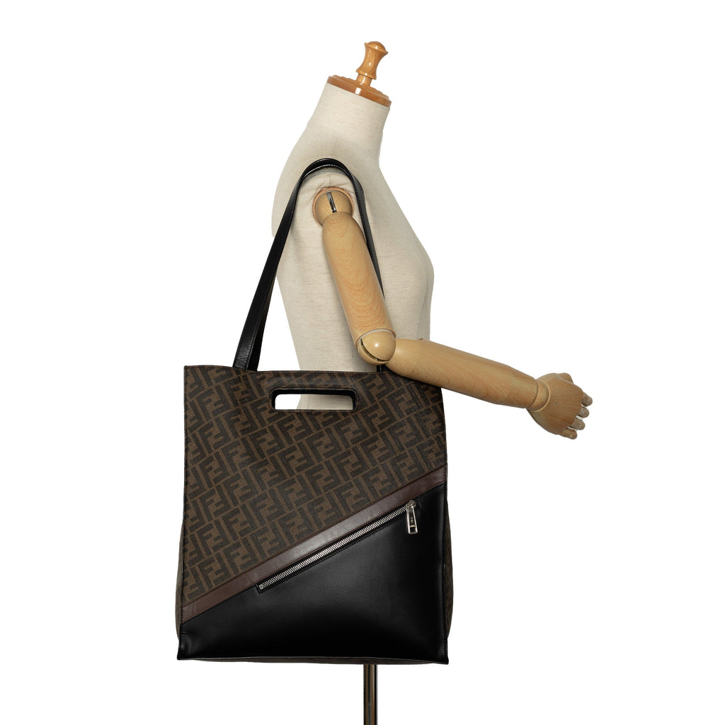 Pre-Owned Authenticated Fendi 1974 Zucca Shopping Tote Coated Canvas Fabric Brown Satchel Unisex (Good)