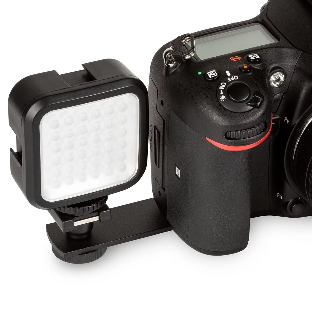 Nikon Z7  Mirrorless Camera with  Z  16-50mm  Zoom Lens + SanDisk 32GB Card + Case + Wideangle + Tripod + ZeeTech Accessory Bundle