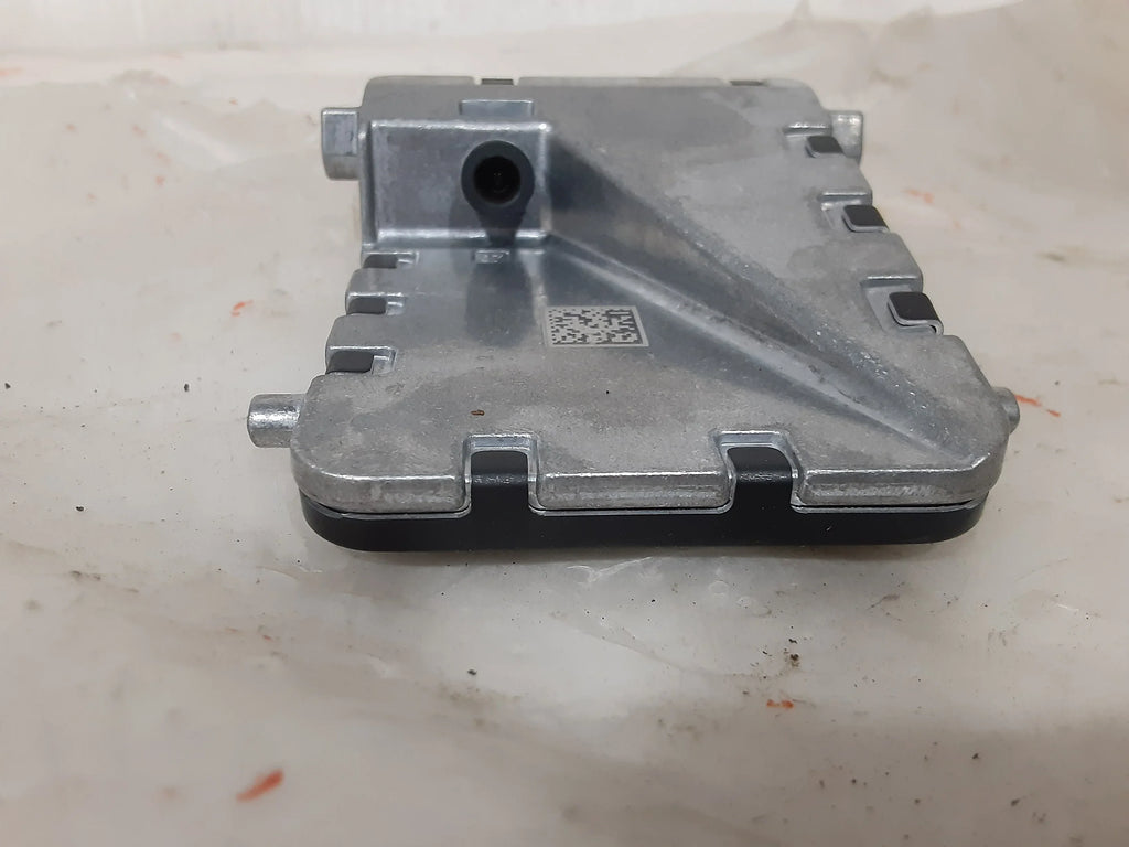 Pre-Owned 18-19 Toyota Camry Windshield Front View lane Departure Camera 8646C-06010  (Good)