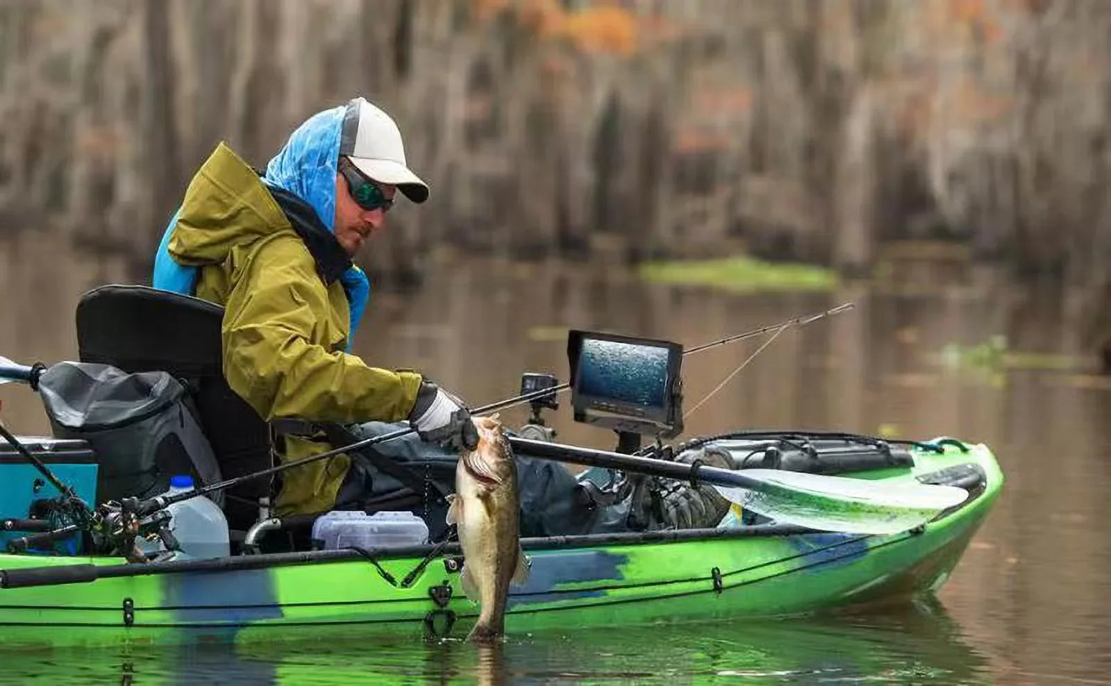 7 inch Ice Fishing Camera Underwater with Bracket Ice Fishing Fish Finder for Lake Boat Kayak Ice Fishing