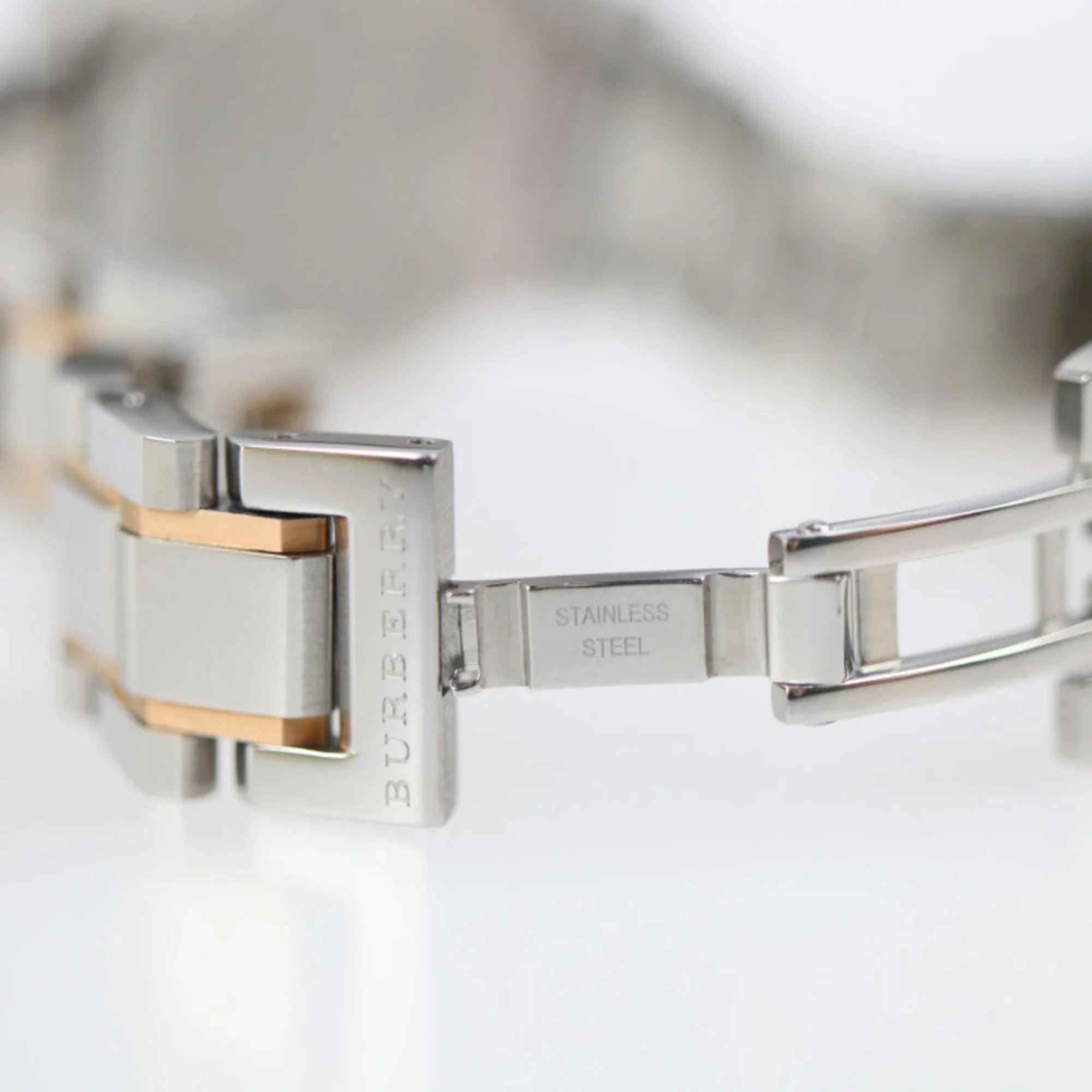 Pre-Owned  Burberry   watch BU9105 stainless steel silver rose gold quartz (Good)