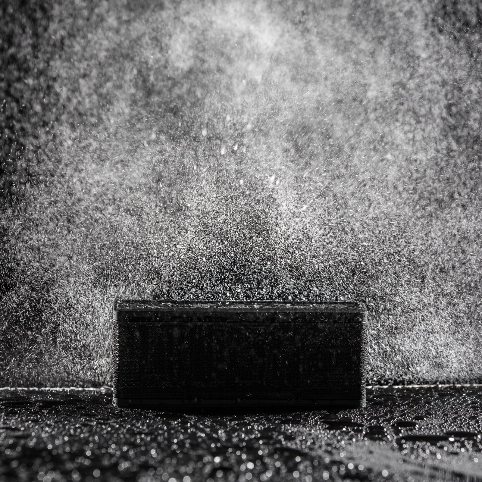 Edifier MP270 Portable Bluetooth Speaker with  inputs rechargeable battery and on-board controls - Red