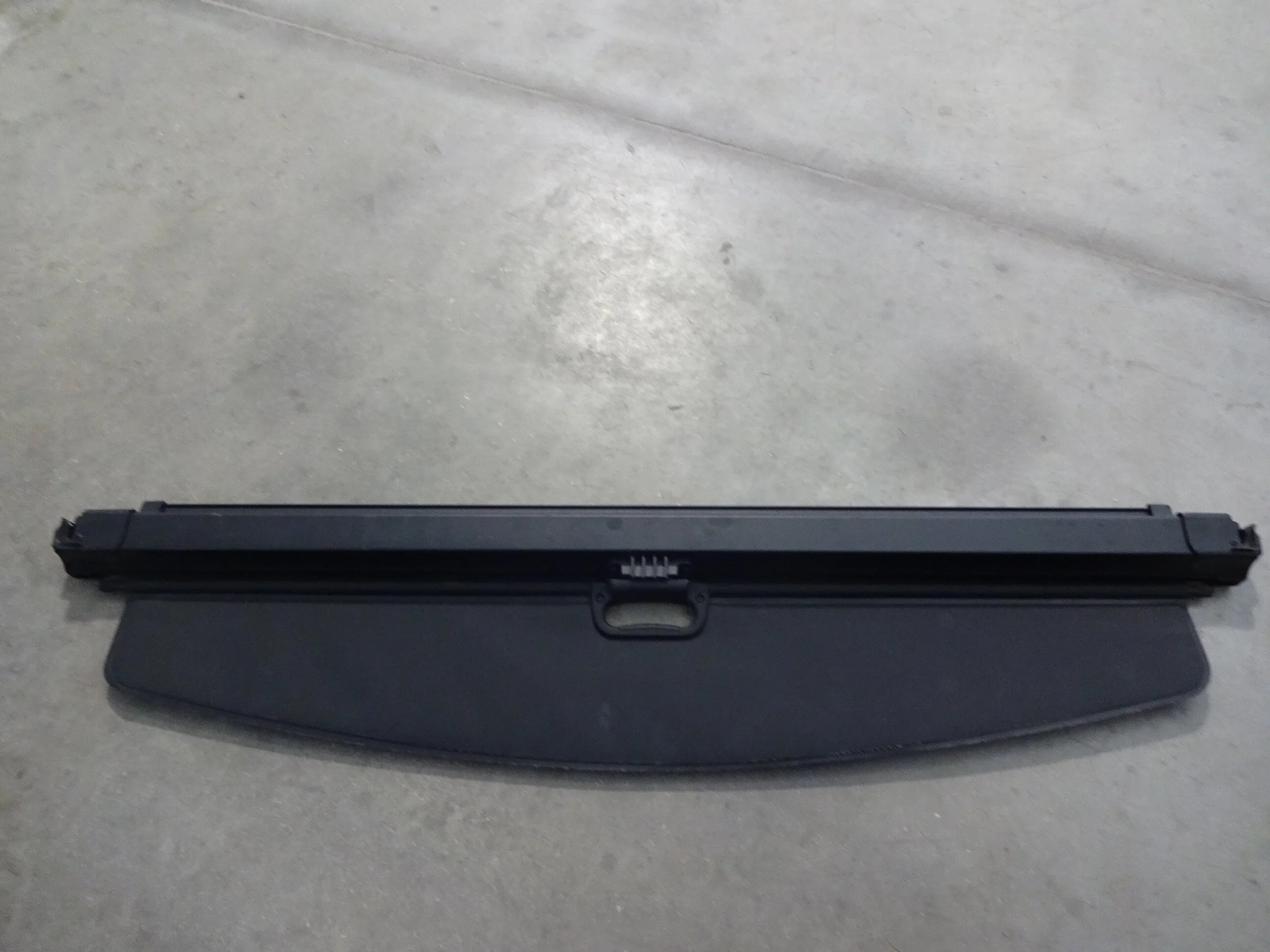 Pre-Owned 2017  X3 Rear Trunk Mounted Cargo Cover  (Good)