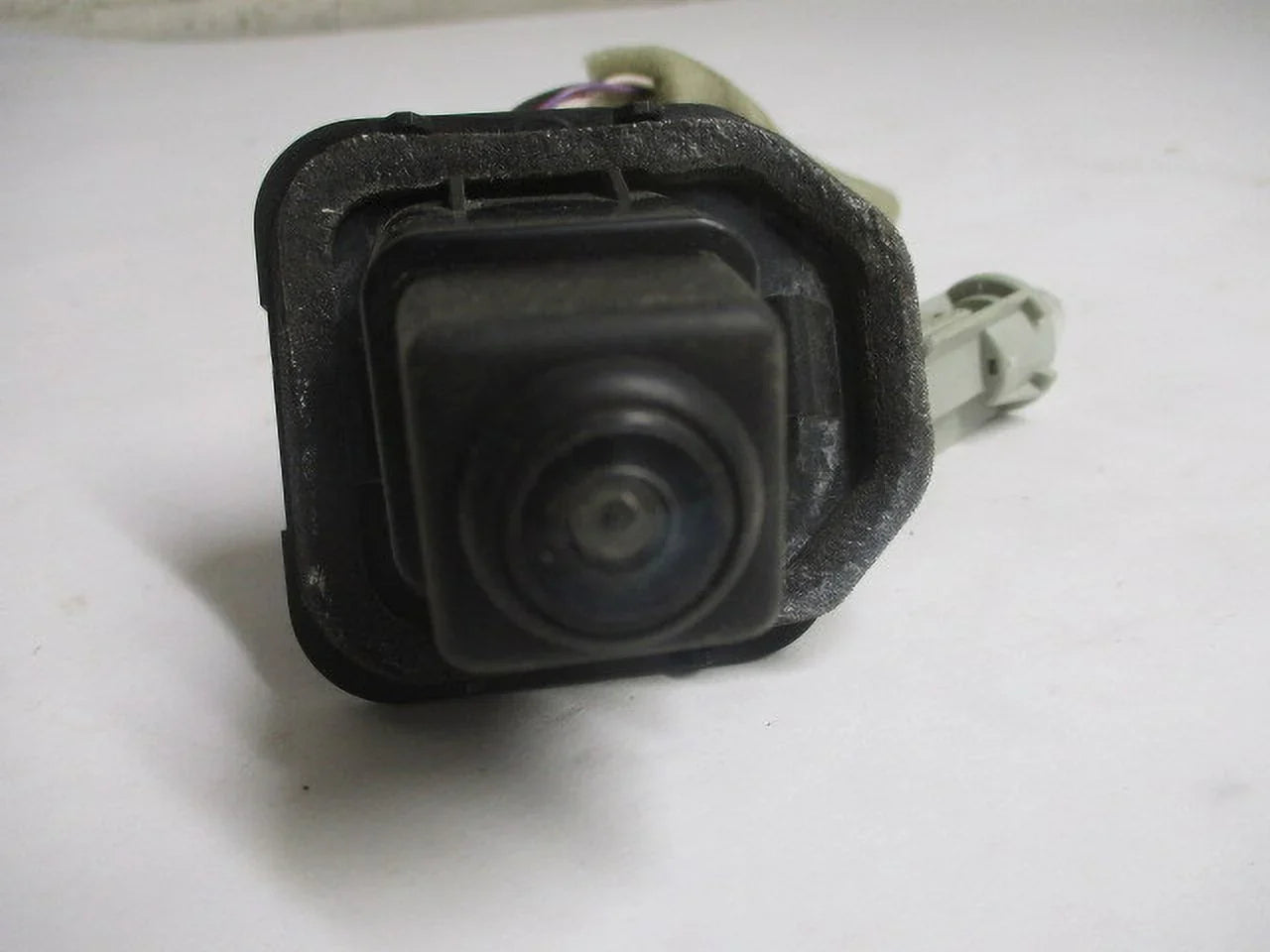 Pre-Owned Nissan Rogue Back Up Rear View Camera   (Good)