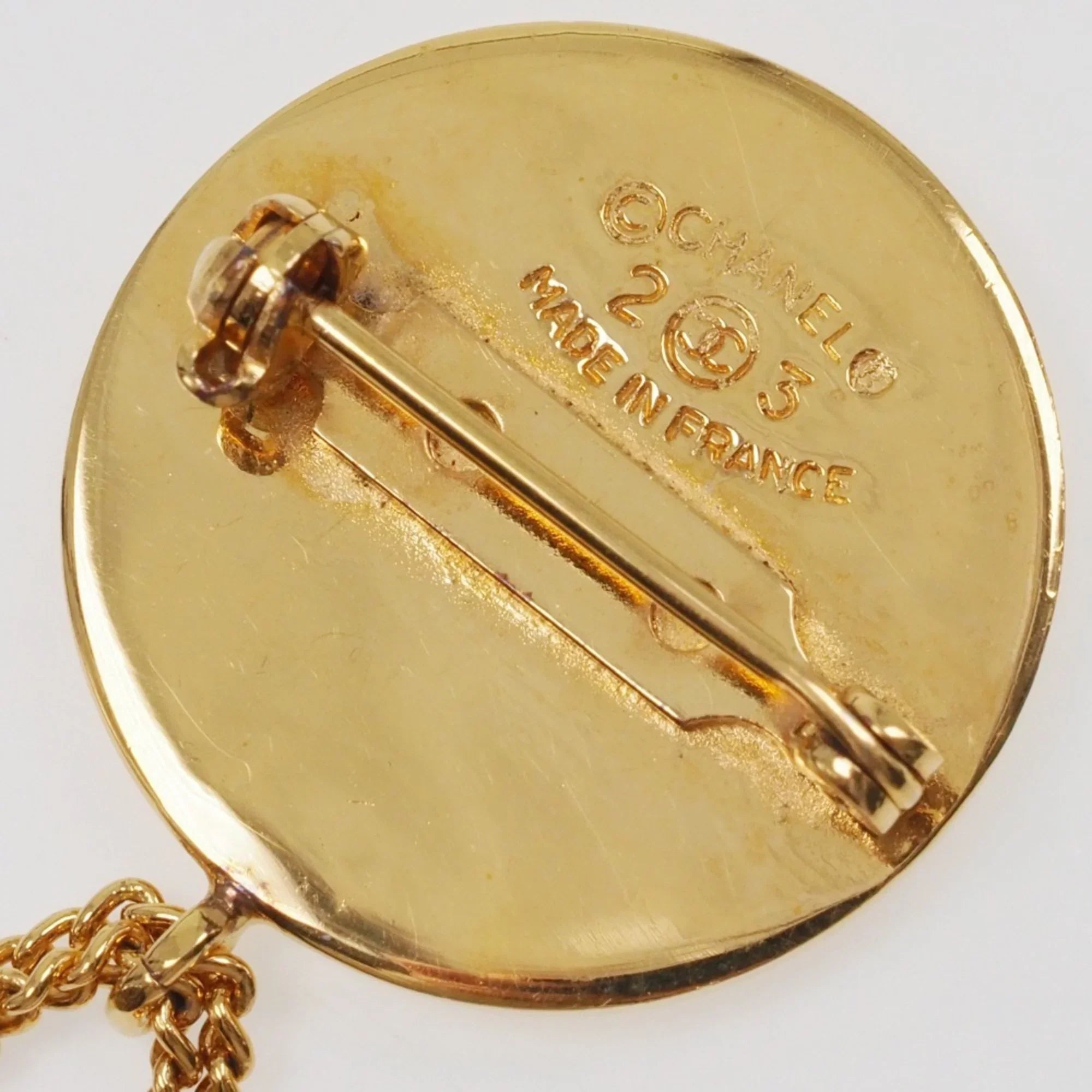 Pre-Owned Chanel Cocomark Matelasse Bag Motif Vintage Gold Plated 23 Women's Brooch (Good)