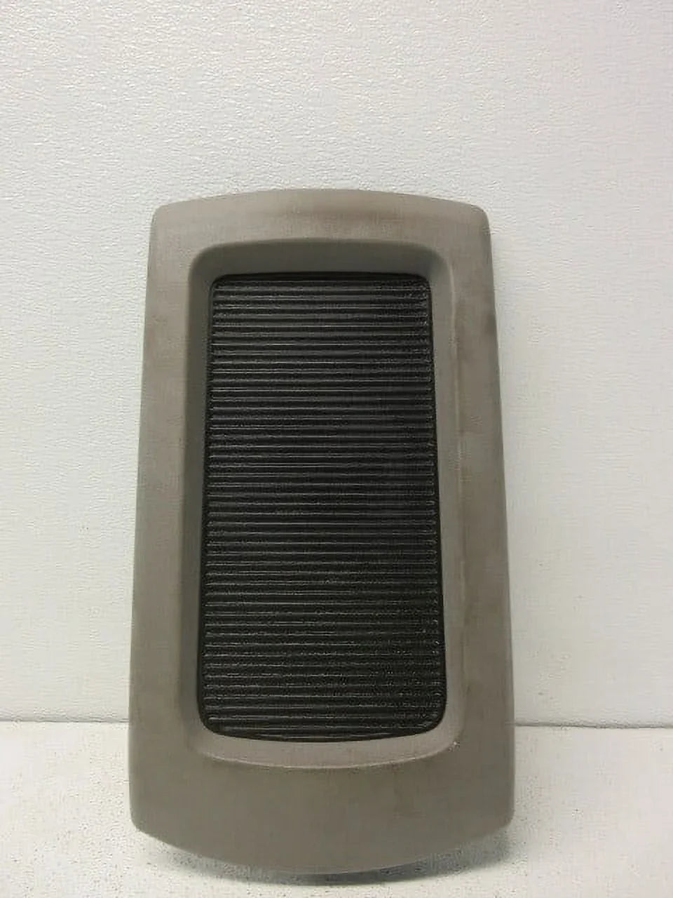 Pre-Owned 04 2004 Nissan Titan Center Console Lid   (Good)
