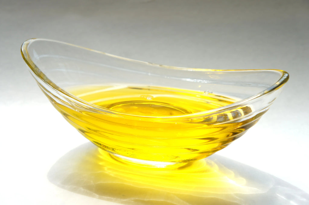 Apricot Kernel Oil Unrefined Organic Virgin Cold Pressed Raw Natural Pure 48 oz