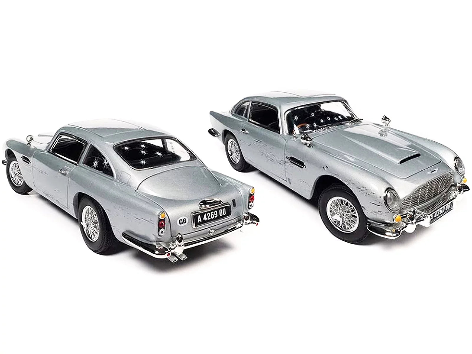 Aston Martin DB5 Damage with Bullet Holes Limited (James Bond 007)  1/18 CP7840