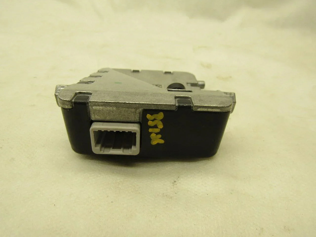 Pre-Owned 2018 2019 Toyota Camry Radar Unit Lane Departure Warning Camera   (Good)